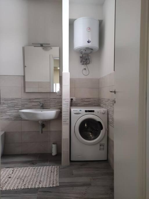 Intero Appartamento Zona Porto Porto Torres Extérieur photo